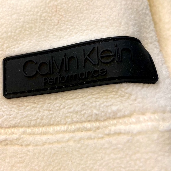 🪻Calvin Klein Performance Funnel neck Fleece - Picture 3 of 5